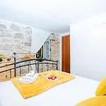 Golden Dream In Diocletian Palace Apartamento Split