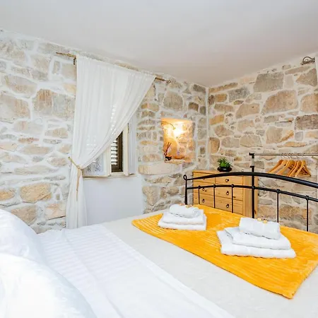 Apartment Golden Dream In Diocletian Palace