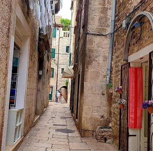 Golden Dream In Diocletian Palace Apartment Split